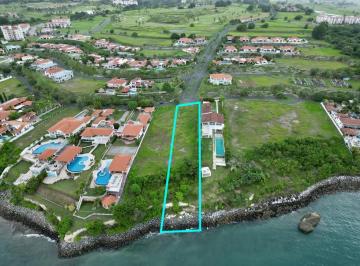 Terreno / Lote , San Carlos · Vista Mar Terreno Frente Al Mar en Venta