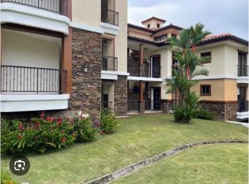 Apartamento de 2 habitaciones, Panamá · Venta de Apartamento en Clayton Embassy Club