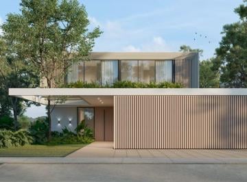 Casa · 758m² · 3 Recámaras · 3 Estacionamientos · Venta de Casa en Santa María