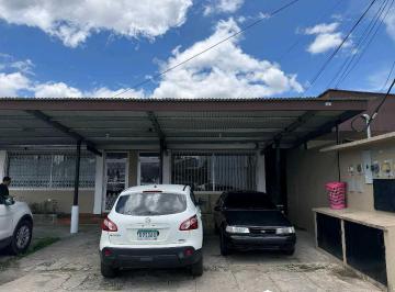 Local comercial · 95m² · 2 Estacionamientos · Alquiler de Local Comercial en David Doleguita 95 m.