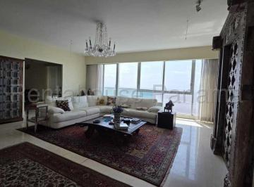 Apartamento de 4 habitaciones, Panamá · Apartamento en Costa del Este Panama
