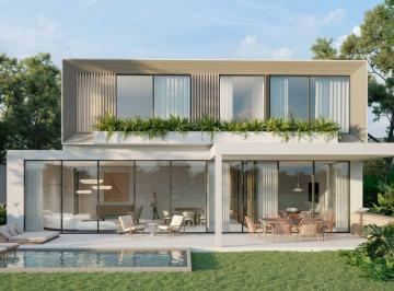 Casa · 559m² · 3 Recámaras · 2 Estacionamientos · Casas en Santa María, Bosco