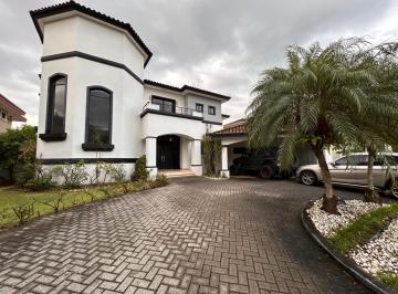 Casa de 5 habitaciones, Panamá · Se Vende Casa en Costa del Este