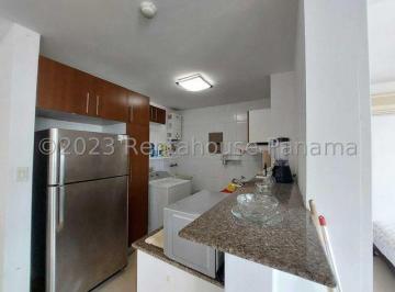 Cocina · Apartamento Amoblado con Acceso Directo Al Parque Omar, Para Vivir o Invertir