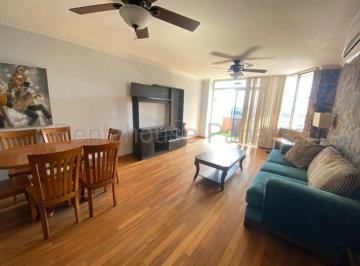Sala comedor · Apartamento Amoblado de 3 Recámaras en El Dorado