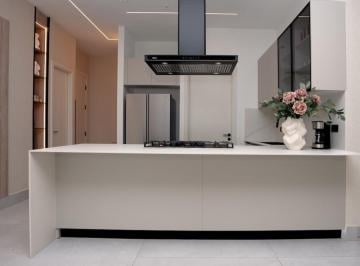 Apartamento · 307m² · 2 Recámaras · 1 Estacionamientos · Sea Confiable Vende Apartamento en PH Aqua Point 2 Recamaras