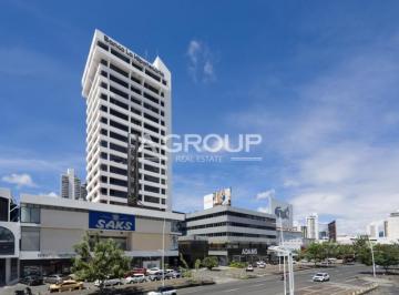 Oficina comercial · 241m² · 4 Estacionamientos · Plaza Regency - Via España - Se Alquila Oficina