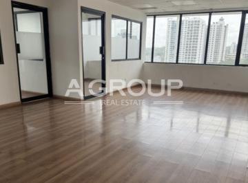 Oficina comercial · 271m² · 5 Estacionamientos · Plaza Regency - Via España - Se Alquila Oficina