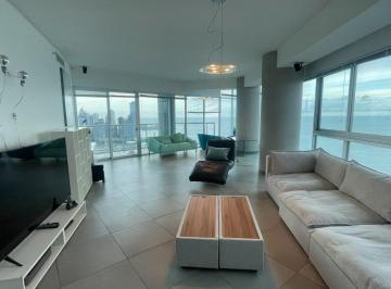 Apartamento de 2 habitaciones, Panamá · Apartamento en Venta en Yacht Club