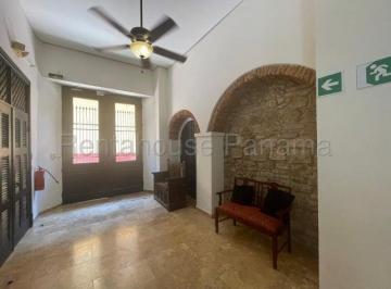 Recibidor · Casa de 3 Recámaras en Alquiler, en El Bello Casco Viejo de Ciudad de Panamá