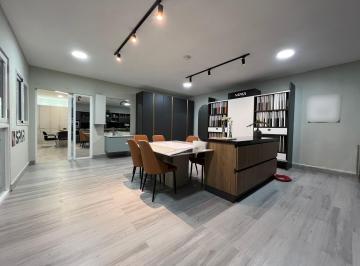 Local comercial · 437m² · 5 Estacionamientos · Venta de Casa Comercial en Santa Elena (8)