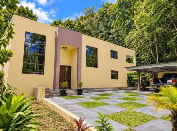 Casa · 500m² · 4 Recámaras · 6 Estacionamientos · Venta Casa en Altos del Maria Amplia 2700 m² de Terreno Negociable Cv