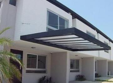 Casa · 110m² · 3 Recámaras · 2 Estacionamientos · Venta de Casa PH Villa Sol