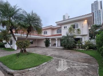 Casa · 335m² · 3 Recámaras · 4 Estacionamientos · Alquiler Casa en Costa del Este 4 Recamaras Moderna Mld