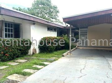 Casa de 6 habitaciones, Panamá · Venta de Casa en El Carmen