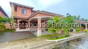 Casa de 4 habitaciones, Panamá · Venta de Casa con 361 m² en Costa Sur PH El Doral 25 - 3817sr