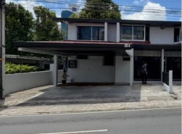 Casa · 250m² · 5 Recámaras · 5 Estacionamientos · Casa Para Oficinas en Alquiler, en San Francisco, Panamá.
