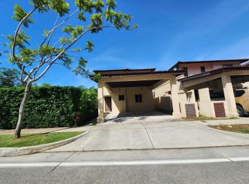 Casa · 287m² · 4 Recámaras · 1 Estacionamientos · Venta de Casa en Woodlands – Panamá Pacífico