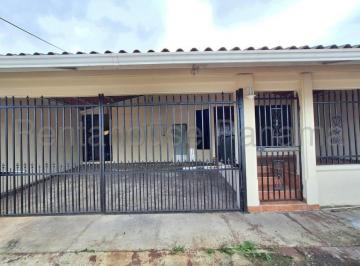 Casa de 3 habitaciones, Colón · Casa en Venta en San Judas