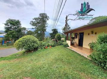 Casa de 5 habitaciones, Boquete · Vendo Duplex con Vista Al Volcan en Jaramillo Arriba