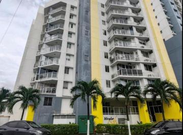 Apartamento de 2 habitaciones, Panamá · Venta de Apartamento en PH Mirador de Seina Diagonal Al Colegio Comercial Panamá