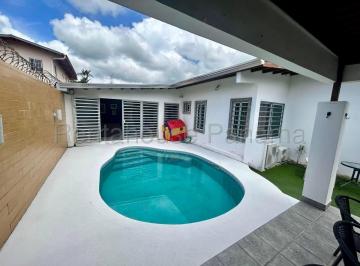 Casa de 5 habitaciones, Panamá · Casa en Venta en Altos de Panamá