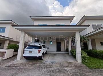 Casa de 3 habitaciones, Panamá · Casa en Venta en Altos de Panama