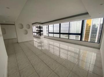 Apartamento de 3 habitaciones, Panamá · Venta de Amplio Apartamento en PH Costa del Mar, Marbella – 240 m²