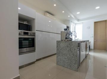 Apartamento · 358m² · 4 Recámaras · 3 Estacionamientos · Se Vende PH Aria Costa del Este PH Aria