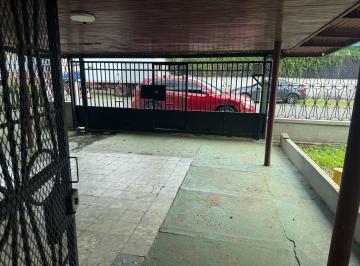 Casa · 239m² · 4 Recámaras · 2 Estacionamientos · Venta de Casa en Parque Lefevre