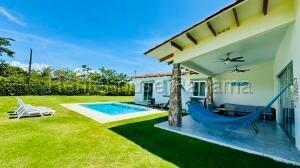 Casa de 3 habitaciones, Chame · Casa en Venta en Coronado Jack