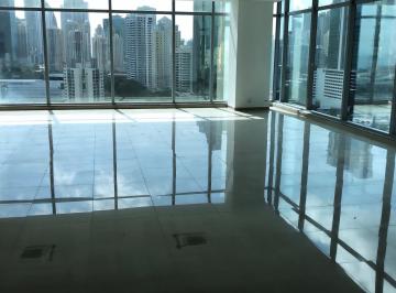 Oficina comercial · 91m² · 2 Estacionamientos · Venta o Alquiler de Oficina en obarrio (8)