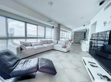 Apartamento de 2 habitaciones, Panamá · Venta de Apartamento en Av Balboa PH Yacht Club