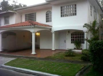 Casa de 3 habitaciones, Panamá · Vendo Casa Centrica en La Loma Hato Pintado