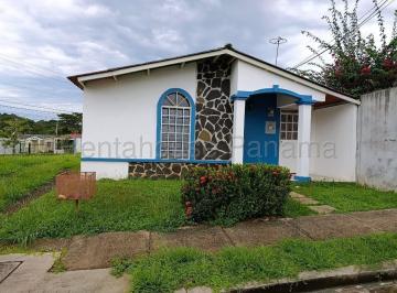 Casa de 3 habitaciones, La Chorrera · Venta de Acogedora Casa en La Chorrera 26 - 2971 Emb