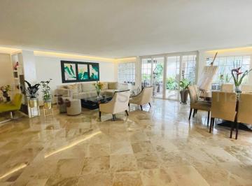 Casa de 3 habitaciones, Panamá · Venta de Casa en Altos del Golf