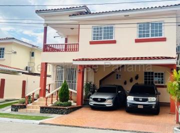 Casa de 4 habitaciones, Panamá · Casa en Venta en Altos de Panama