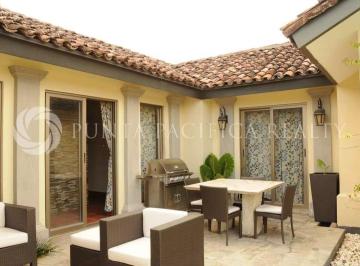 Casa de 3 habitaciones, Antón · En Venta y Alquiler | Villa de Lujo Frente Al Lago en Buenaventura
