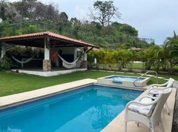 Casa de 4 habitaciones, San Carlos · Rsw. Se Vende Increible Casa de Playa, 4 Rec, Piscina Privada