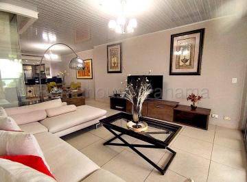 Apartamento de 2 habitaciones, Panamá · Venta de Apartamento en Av Balboa 25 - 8814