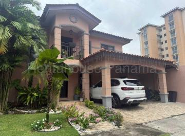 Casa de 3 habitaciones, Panamá · Venta Casa Versalles 26vtl3049