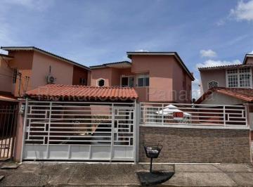 Casa de 6 habitaciones, San Miguelito · Venta de Casa Villas de Cerro Lindo El Crisol