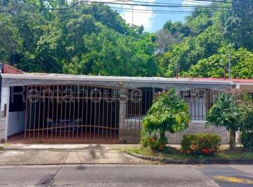Casa de 3 habitaciones, Panamá · Venta de Casa en Villa de Las Fuentes 26gb3181