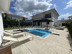 Apartamento de 5 habitaciones, Panamá · Venta de Exclusiva Casa con 1439 m² en Santa Maria PH Firway 26 - 3180sr