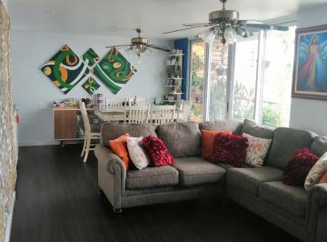 Apartamento · 134m² · 3 Recámaras · 2 Estacionamientos · Vendo o Alquilo Apartamento PH Portoalegre