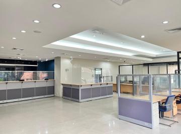 Oficina comercial · 488m² · 4 Recámaras · 10 Estacionamientos · Alquiler Planta Baja Aquilino de La Guardia Calle 50 Pt