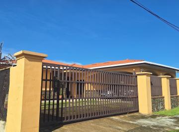 Casa · 660m² · 3 Recámaras · 4 Estacionamientos · El Celaje Chame Venta de Casa Panamá Oeste