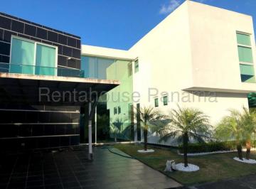 Casa de 4 habitaciones, Panamá · Casa en Venta en Costa Sur