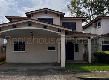 Casa de 3 habitaciones, La Chorrera · Casa en Costa Verde