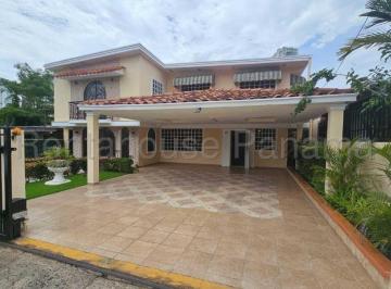 Casa de 5 habitaciones, Panamá · Venta de Casa en Loma Alegre San Francisco